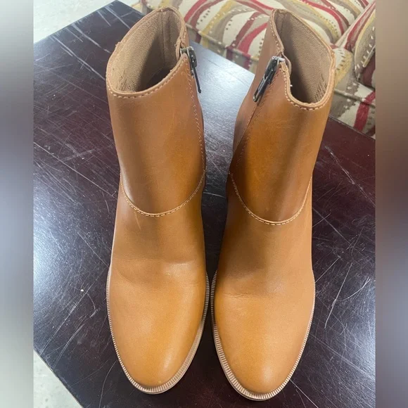 Tan Madewell booties size 7 - Picture 2 of 4